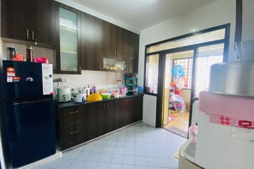 Fairview Apartment For Sale Corner Unblock View 