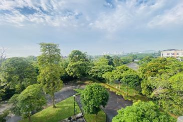 Fairview Apartment For Sale Corner Unblock View 