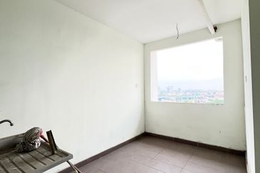 Eastbay Luxury Apartment