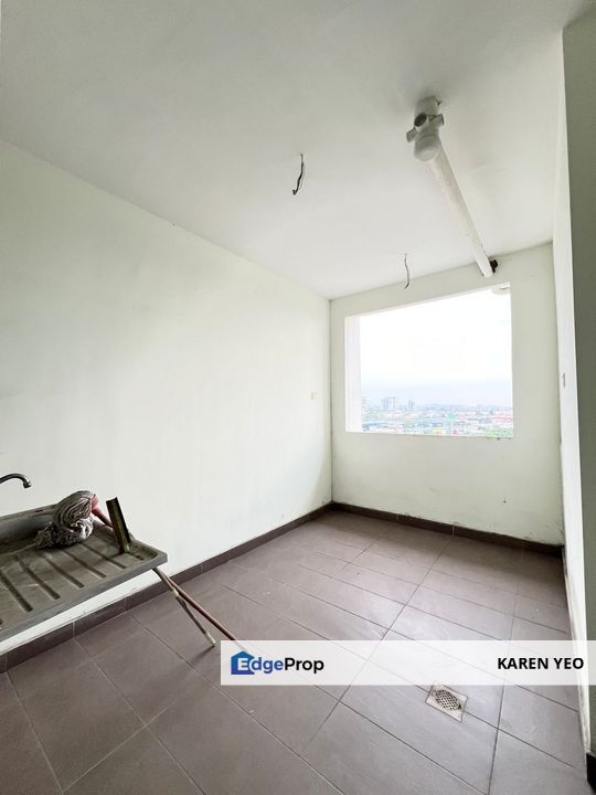 Eastbay Luxury Apartment Masai Johor For Sale Corner Unblock View , Johor, Masai