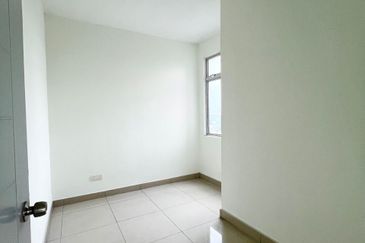 Eastbay Luxury Apartment