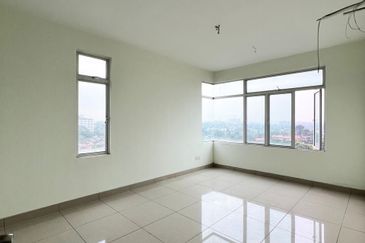 Eastbay Luxury Apartment