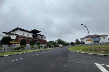 The Country Residency