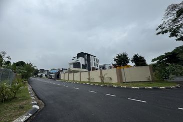 The Country Residency