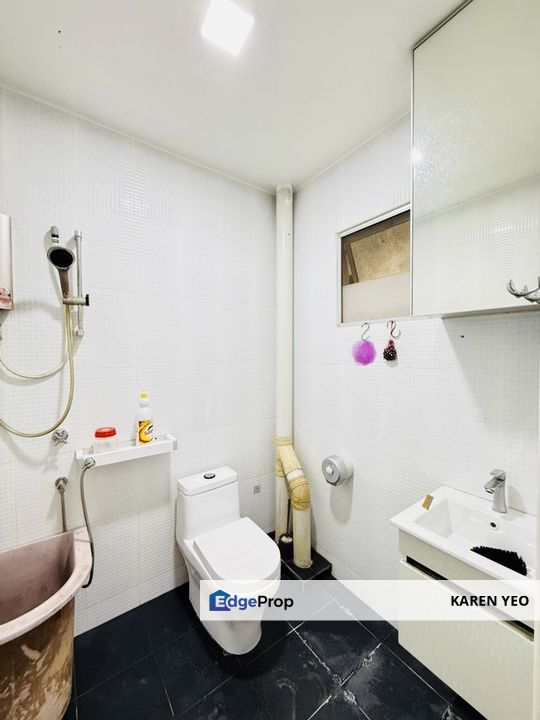 Apartment Putri Ria Bandar Baru Kota Putri Masai Johor 3 Bedrooms For Rent , Johor, Masai