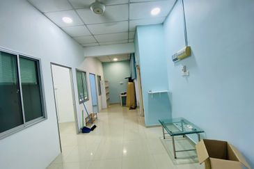 Taman Mount Austin Commercial