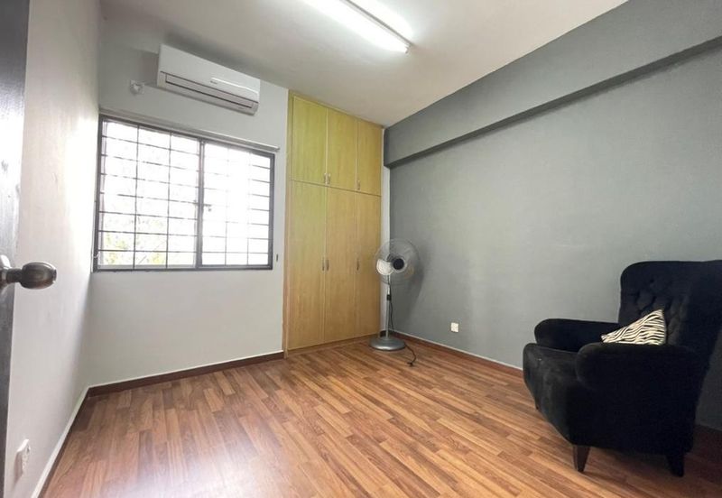 City Garden Palm Villa Condominium