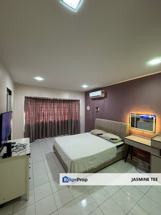 Corner, Fully Furnished unit, Good Condition, Next to Taylor International School, Kuala Lumpur, Cheras
