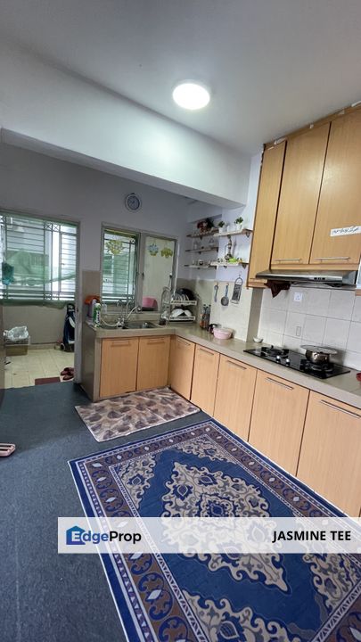 Spacious unit with 1333 sqft, value buy, Selangor, Ampang