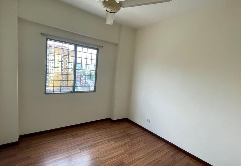 City Garden Palm Villa Condominium