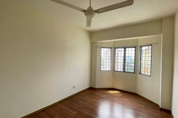 City Garden Palm Villa Condominium