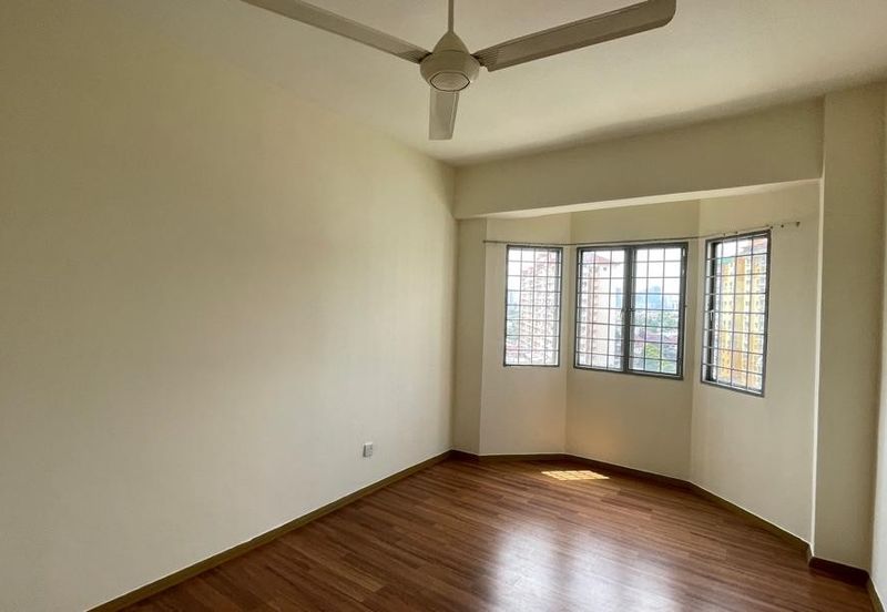 City Garden Palm Villa Condominium