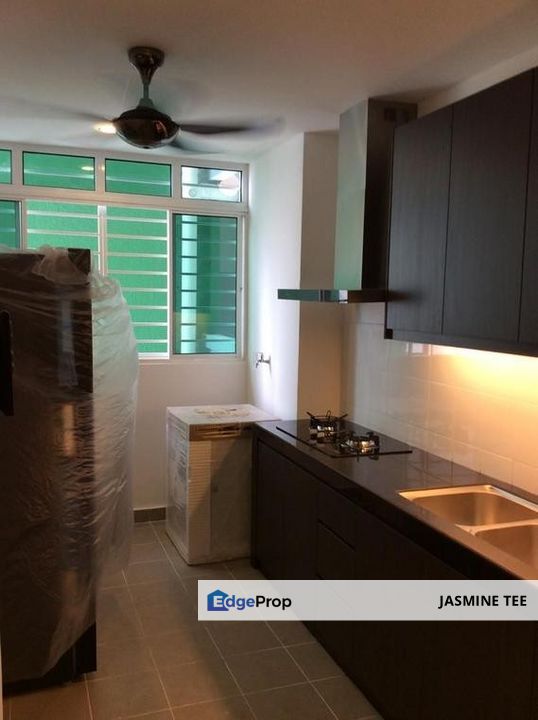 Walking distance to Cempaka LRT station, Selangor, Ampang