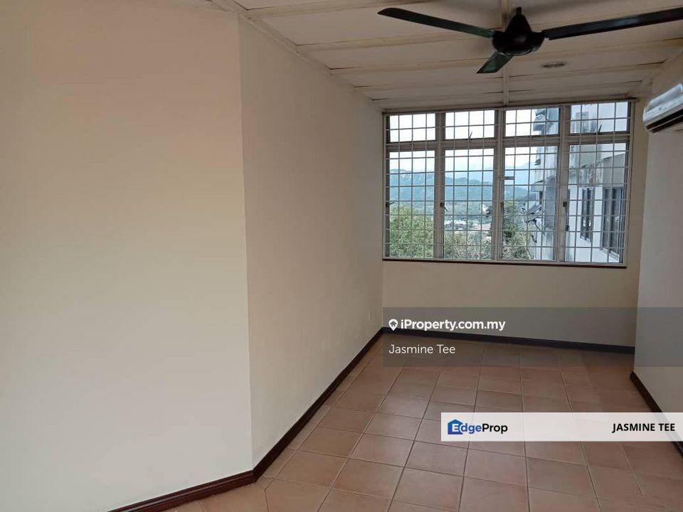 2 Big balconies with beautiful view, Selangor, Ulu Kelang