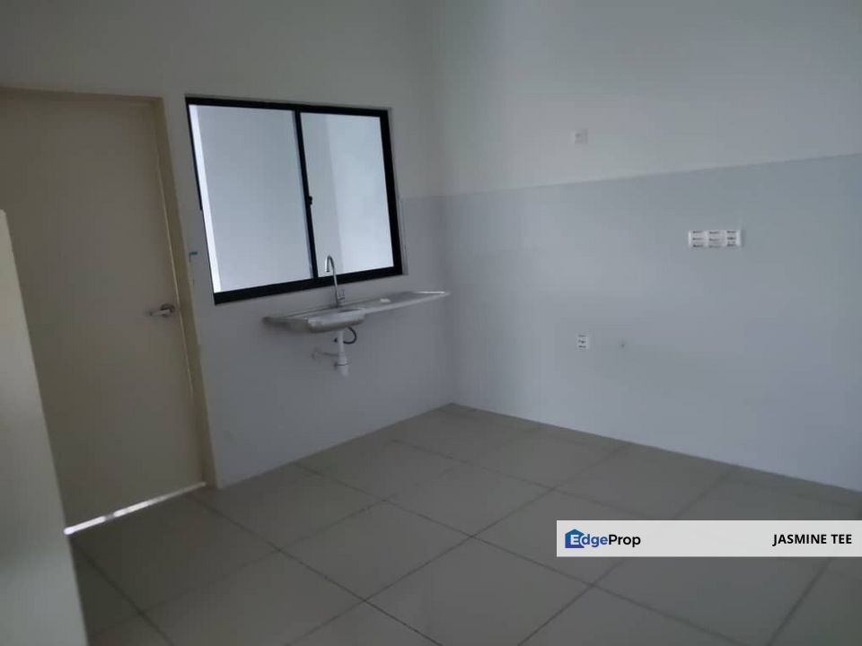 Beautiful mountain view  unit at Brezza Hill condominium for rent, Selangor, Ampang