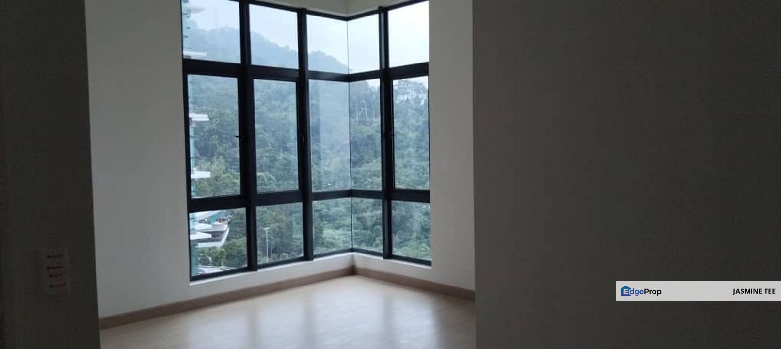 Beautiful mountain view  unit at Brezza Hill condominium for rent, Selangor, Ampang