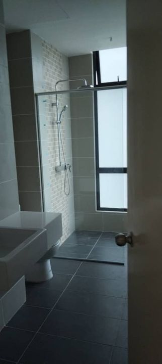 Beautiful mountain view  unit at Brezza Hill condominium for rent, Selangor, Ampang