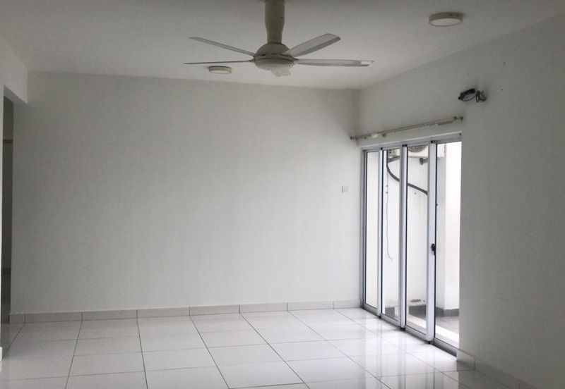 D'Pines Condominium