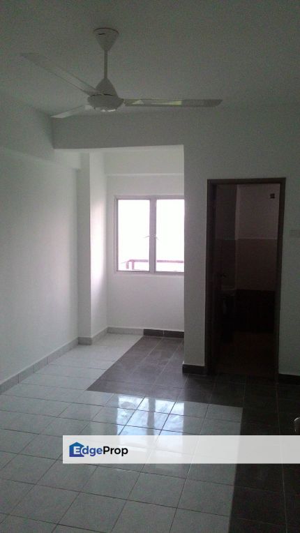  Villaria, PJS 5 Sunway Petaling 3 rooms 2 bathroom 1 car park Middle Floor, Selangor, Petaling Jaya