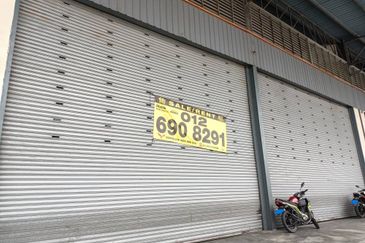 Sijangkang Telok Panglima Garang Selangor loading bay Warehouse for Sale