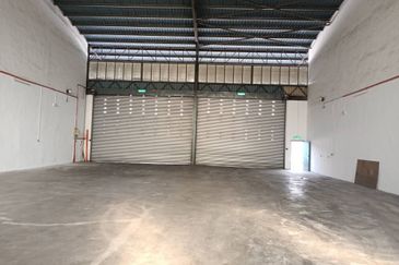 Sijangkang Telok Panglima Garang Selangor loading bay Warehouse for Sale