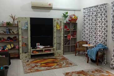 Seksyen 7 Shah Alam Non Bumi Lot Big Semi Detached 2 Storey ELITE guarded and gated    
