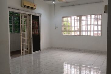 Seksyen 7 Shah Alam Big Semi Detached 2 Storey ELITE guarded and gated  
