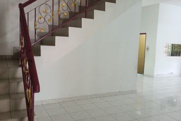 Seksyen 7 Shah Alam Big Semi Detached 2 Storey ELITE guarded and gated  