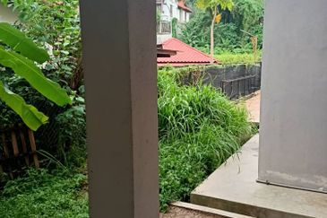 Seksyen 7 Shah Alam Big Semi Detached 2 Storey ELITE guarded and gated  