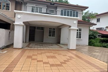 Seksyen 7 Shah Alam Big Semi Detached 2 Storey ELITE guarded and gated  