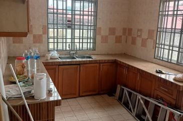 Seksyen 7 Shah Alam Non Bumi Lot Big Semi Detached 2 Storey ELITE guarded and gated 