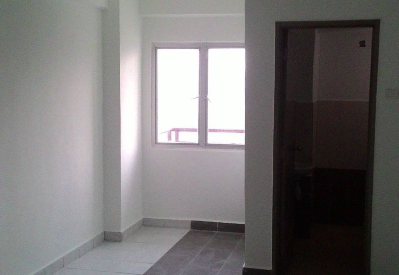 Villaria, PJS 5 Sunway Petaling 3 rooms 2 bathroom 1 car park Middle Floor   Villaria, PJS 5, Selangor    3 Rooms Apartment for Sell   -3 rooms 2 bath