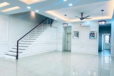 Iris Encorp Cahaya Alam