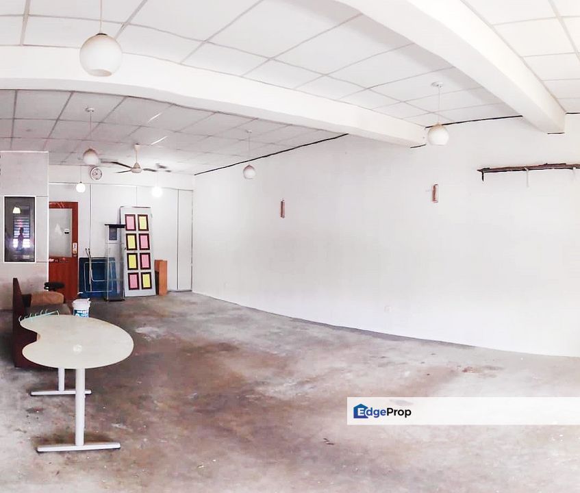 Taman Saujana Utama 3 Sungai Buloh Shoplot First Floor for Rental RM1