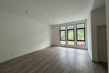 Akasia Encorp Cahaya Alam @ Seksyen U12