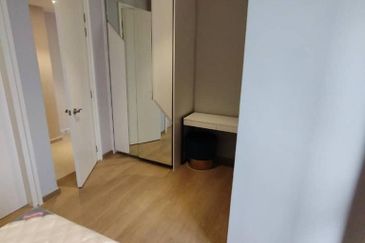 Hill10 Residence @ i-City