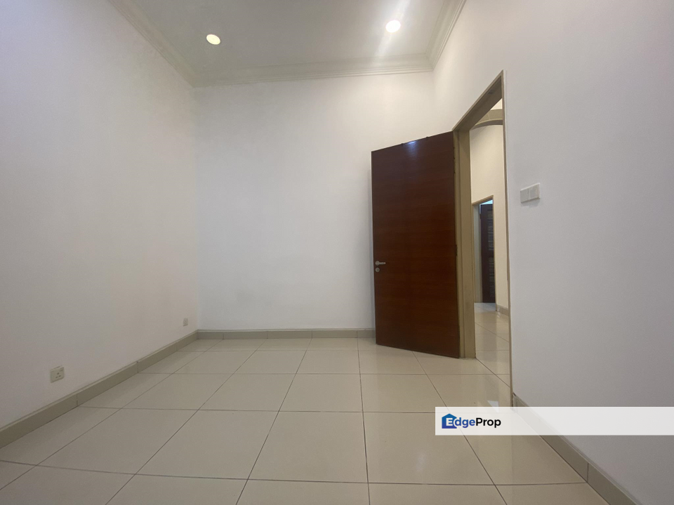 28x70 Gated Guarded Temasya Citra Glenmarie Shah Alam, Selangor, Glenmarie