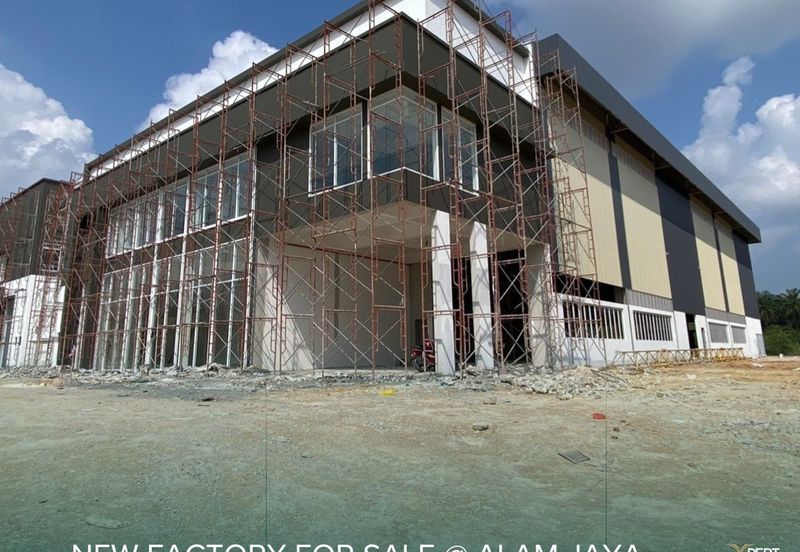 New Semi D Factory Bandar Puncak Alam