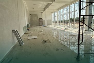 New Semi D Factory Bandar Puncak Alam