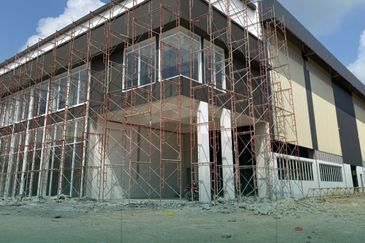 New Semi D Factory Bandar Puncak Alam