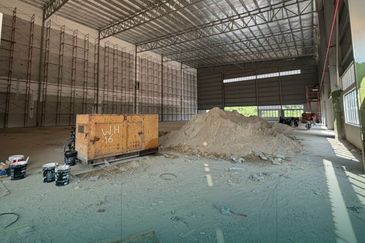 New Semi D Factory Bandar Puncak Alam