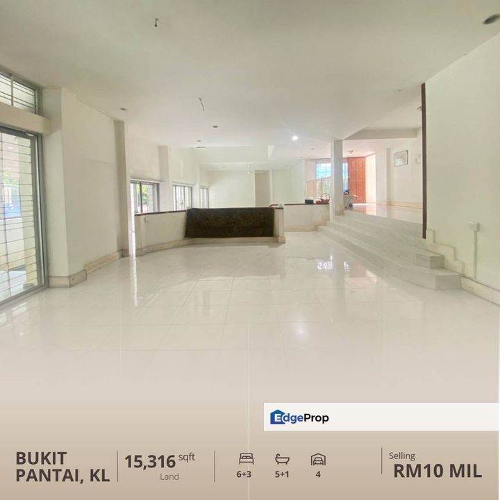 Swimming Pool Bungalow Taman Bukit Pantai Bangsar , Kuala Lumpur, Bangsar