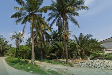 Jalan IKS Simpang Ampat