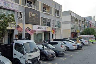 Dataran Otomobil, Seksyen 15