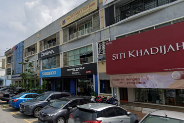 Dataran Otomobil, Seksyen 15