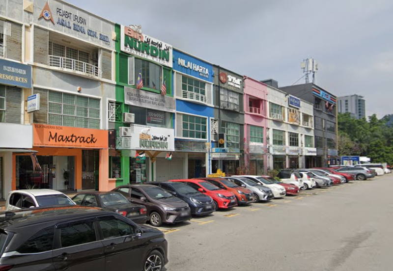 Dataran Otomobil, Seksyen 15