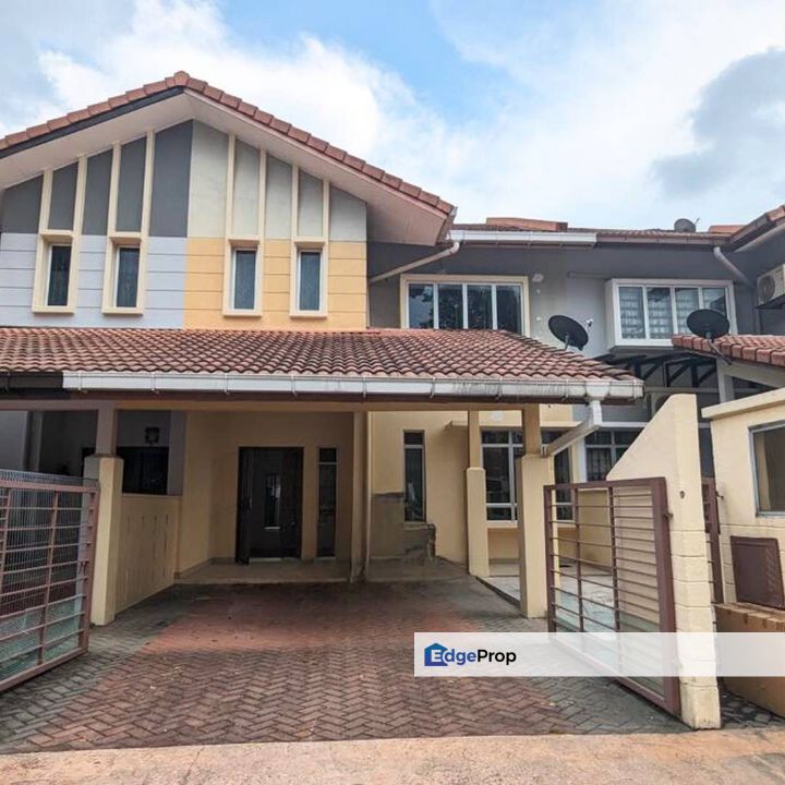 4 Bedrooms Gated Guarded House Laman Seri Shah Alam Selangor, Selangor, Shah Alam