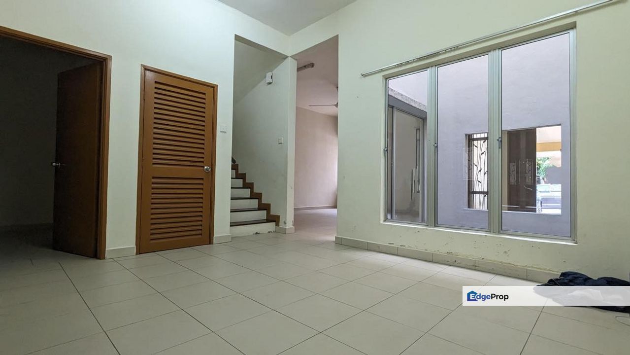4 Bedrooms Gated Guarded House Laman Seri Shah Alam Selangor, Selangor, Shah Alam
