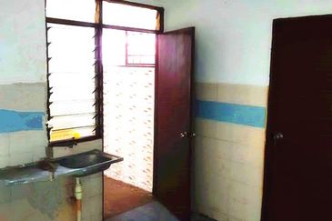 Flat PKNS, Seksyen 7