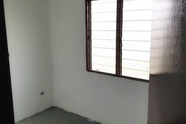 Flat PKNS, Seksyen 7
